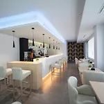 Okelo Hotel 2*