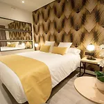Okelo Hotel