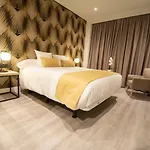Okelo Hotel