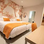 Hotel Okelo 2*