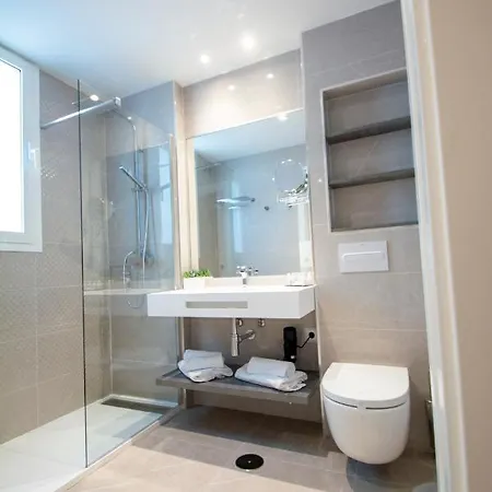 Okelo Hotel 2*
