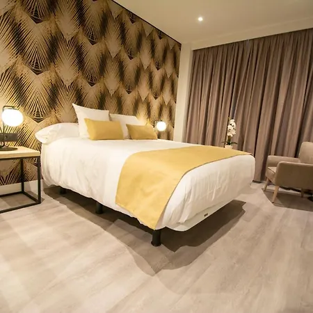 Okelo Hotel